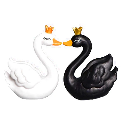 Kopida 2 Piece Crown White Swan Black Swan Figurine Animal Miniature Statue Micro Landscaping Little Figurine Resin Crafts Figure Ornament Miniatures