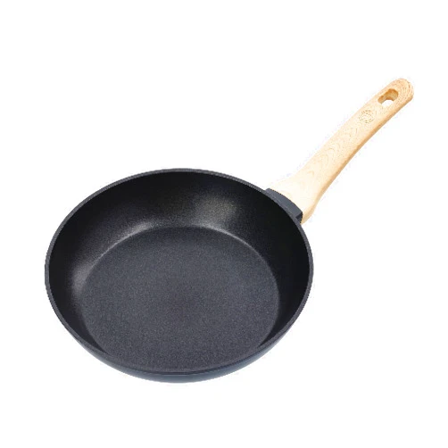 MasterChef Non Stick Frying Pan 8 inch Skillet, Small Fry Pan for Cooking Eggs, Omelette etc, Stainless Aluminum Saute Pan, Nonstick, Induction Cooktop Compatible, Non Toxic, Dishwasher Safe Black 8 inch