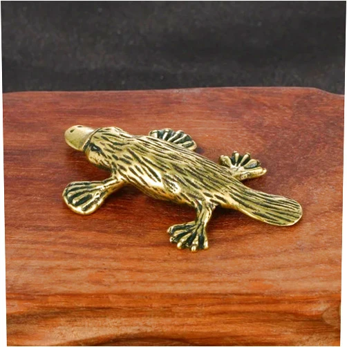 FOSANGPUSHI Brass Figurines Home Decor,5.5x3.3cm Solid Brass Animal Platypus Figurine Miniature Tea Pet Crafts Desktop Small Ornament Home Decorations, Vintage