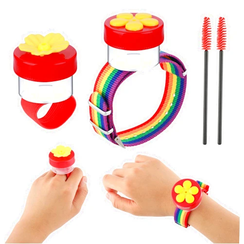 AHQiZFX Hummingbird Wrist Feeder Set, 2 Pack Ring and Wrist Adjustable Hummingbird Hand Feeders with 2 Cleaning Brush Mini Hand Held Flower Hummingbird Feeders for Outdoor (Rainbow)