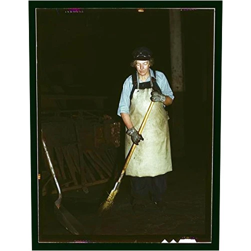 HistoricalFindings Photo: Chicago & North Western Railroad Company,World War II,WWII,Elibia Siematter