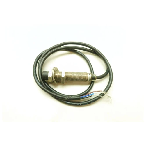 Allen-Bradley ALLEN BRADLEY 872C-D4NP12-E2 INDUCTIVE Proximity Sensor 10-30V-DC