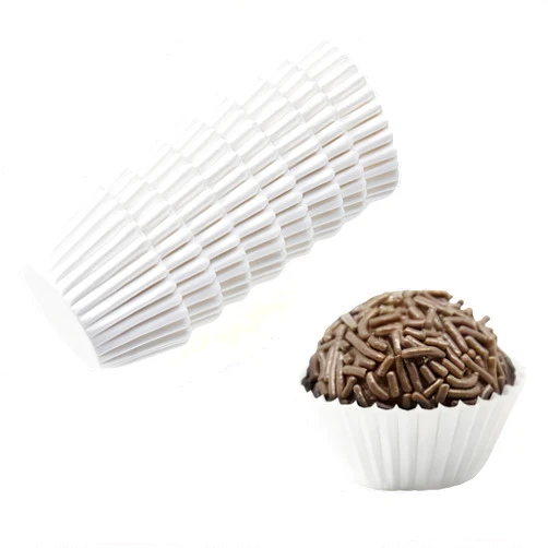 Xylarnoveth 1000 Pcs (4#) - Forminha de Brigadeiro Número 4, Brigadeiro Forminhas 1 Inch, Forminhas para Brigadeiro, White small Cupcake Liners, Paper Wrappers for Chocolate Truffles, Baking, and Party Desserts