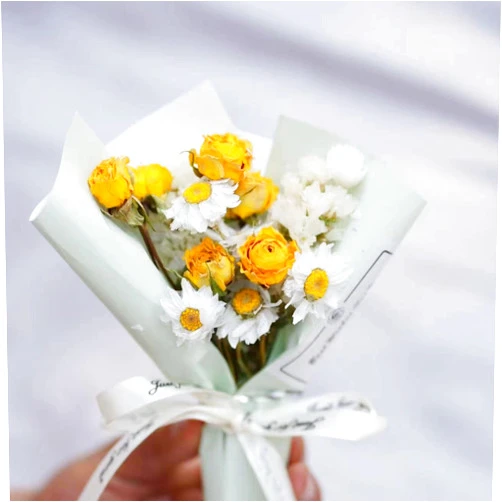BtlBee Small Bouquet Car Air Freshener Vent Clips Mini Dried Flower Bouquet Car Air Conditioning Outlet Perfume Clip Decoration Car Essential Oil Diffuser Vent Clip Auto Interior Accessories Style 5