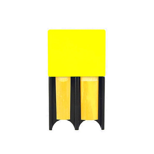 Rico D'Addario Reed Guard - Sax & Clarinet Reed Case - Fits Reeds for Eb Clarinet, Bb Clarinet, Soprano Saxophone, & Alto Saxophone - Holds 4 Reeds - Prevents Warping - Yellow