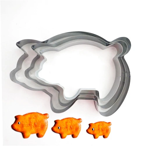 Heluok Mexican Piggy Cookie Cutters, Metal Gingerbread Piggy Marranitos Cookie Cutter, Pig Shaped Pig Cookie Cutter for Baking, 3 Sizes Large/Medium/Small (4.5Inch/ 3.8Inch/ 3.3Inch)