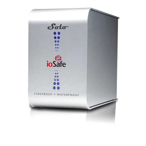 ioSafe Solo 500 GB Fireproof and Waterproof Desktop External Hard Drive with 5 Year Data Recovery Service SL0500GBUSB205YR (Silver)