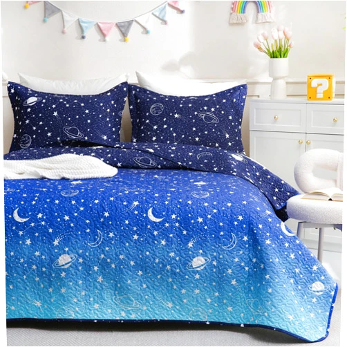 JSD Gradient Blue Stars Kids Quilt Set Full/Queen, Space Theme Boys Printed Bedspread Coverlet with Pillow Shams, Soft Lightweight Summer Quilted Blanket