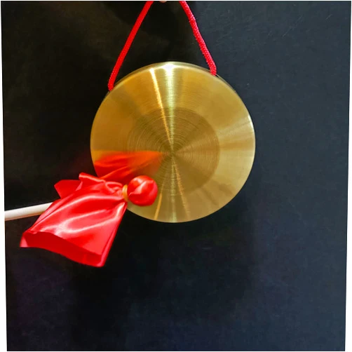 LOONELO Gong Instrument with 5.9inch(15cm),Chinese Traditional Percussion Instrument Brass Gong with Wooden Mallet and Red Ribbon for Home Office Celebration
