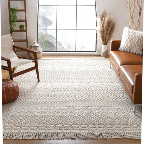 SAFAVIEH Natura Collection Area Rug - 8' x 10', Ivory, Handmade Moroccan Boho Wool Fringe, Ideal for High Traffic Areas in Living Room, Bedroom (NAT852B)