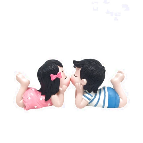 Kisangel 4pcs Miniature Couple Figurines Couple Cute Ornaments for Car Wedding Decorations Engagement Party Decorations